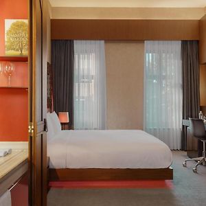 Kamer met een King Size Bed